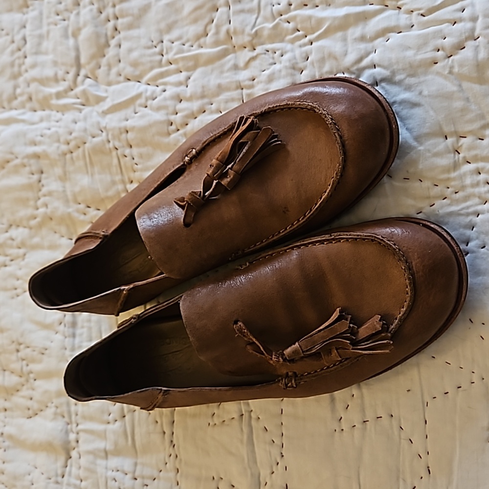 KorkEase Brown Leather Tassel Loafers Size 9 Gem